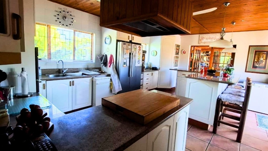4 Bedroom Property for Sale in Lower Robberg Western Cape